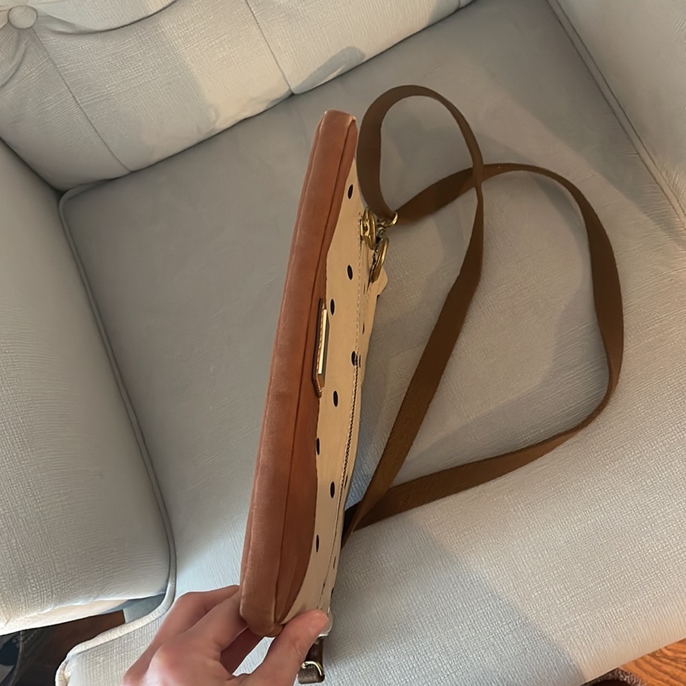 Fossil Cross Body Bag - Picture 5 of 5